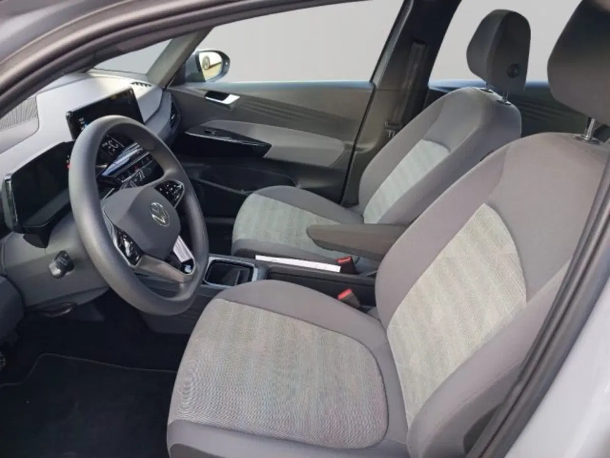 Volkswagen ID.3 usata a Frosinone (11)