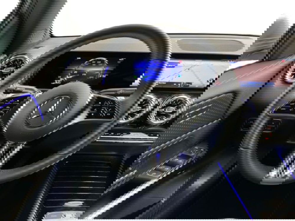 Mercedes-Benz EQB usata a Verona (11)