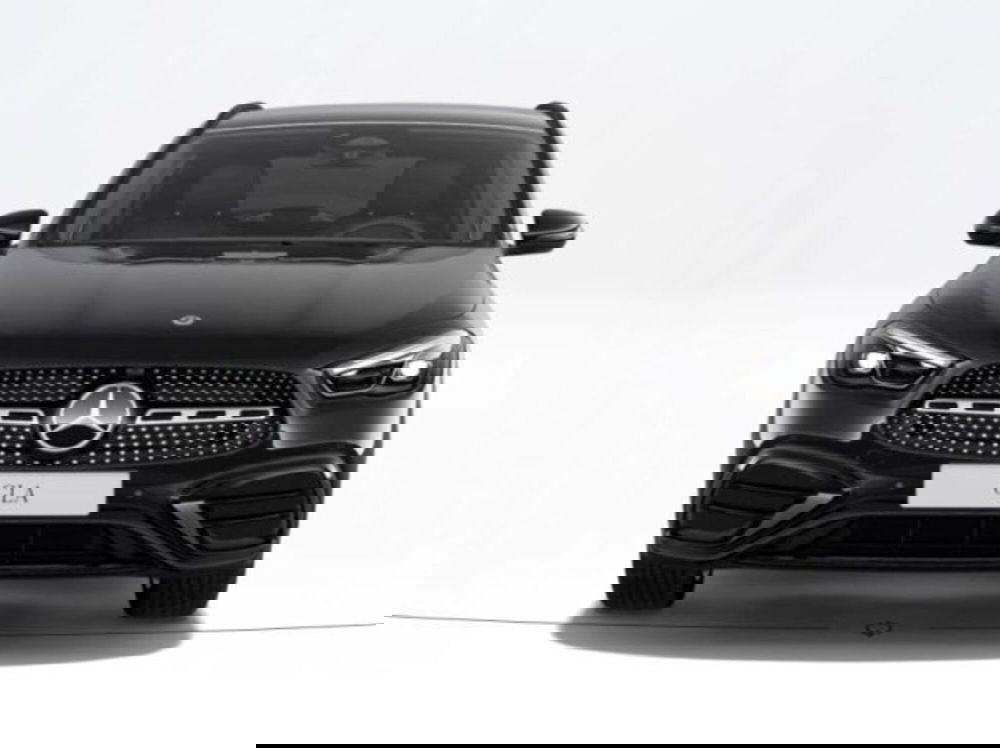 Mercedes-Benz GLA SUV nuova a Verona (3)