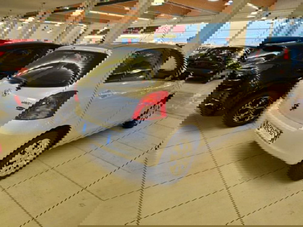 Toyota Yaris usata a Vicenza (4)