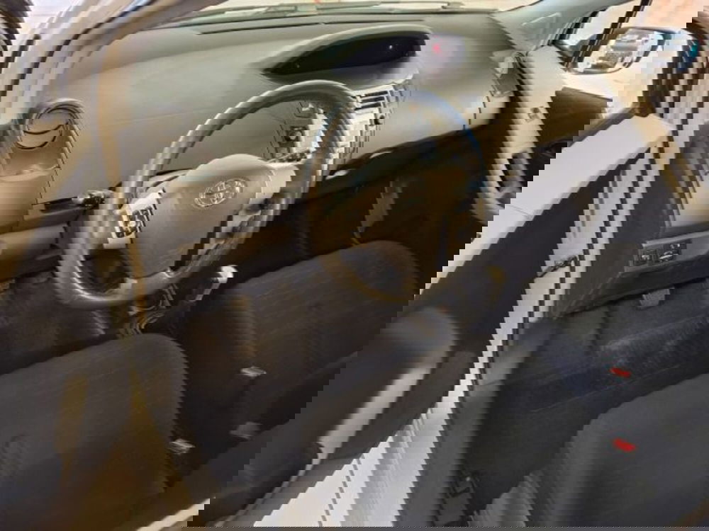Toyota Yaris usata a Vicenza (7)