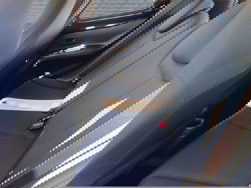 Toyota Aygo X nuova a Bari (19)