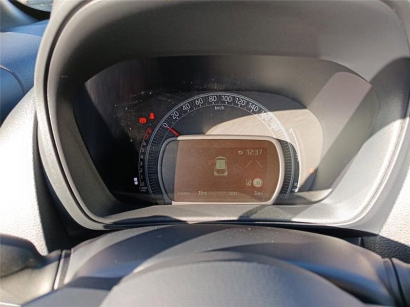 Toyota Aygo X nuova a Bari (16)