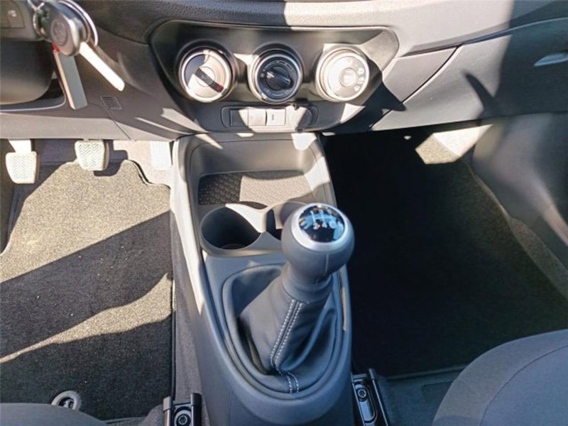 Toyota Aygo X nuova a Bari (20)