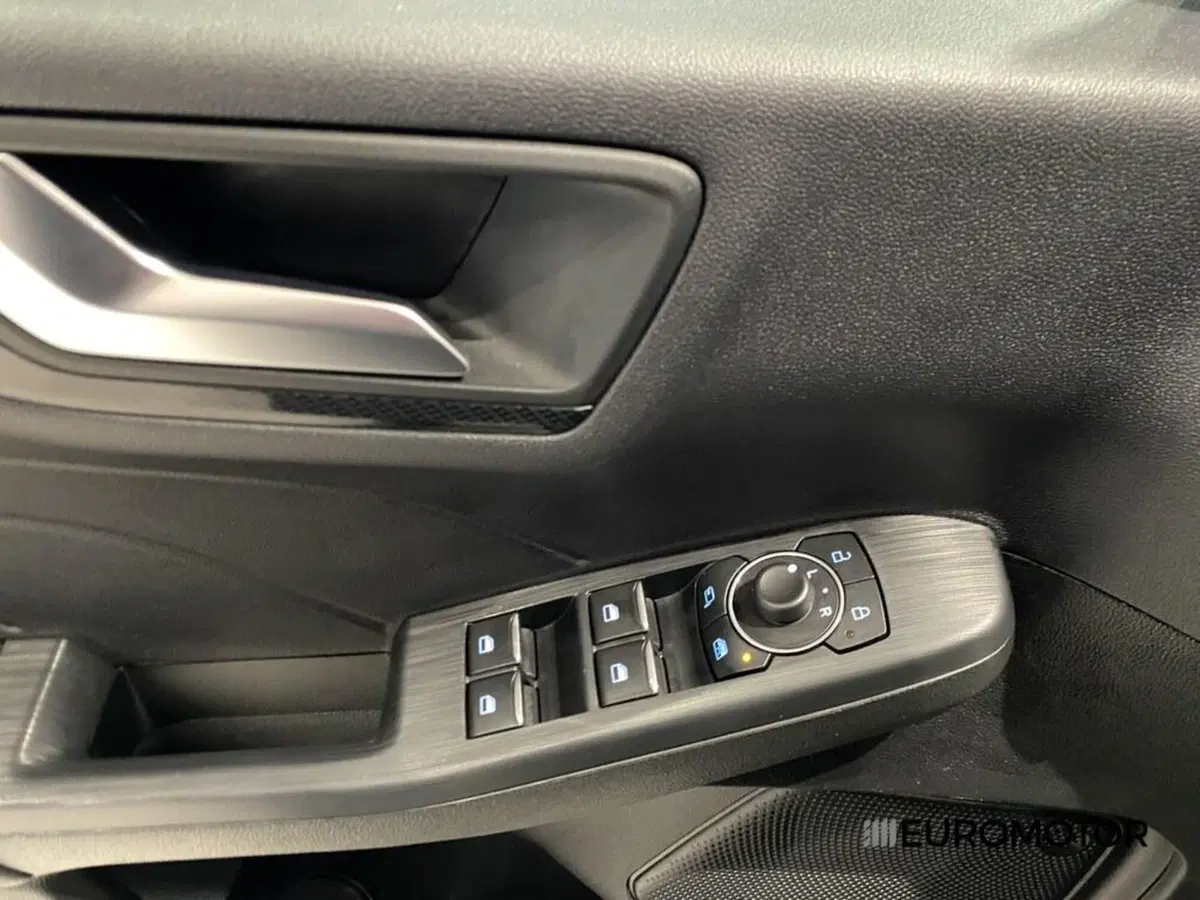 Ford Kuga usata a Bari (14)