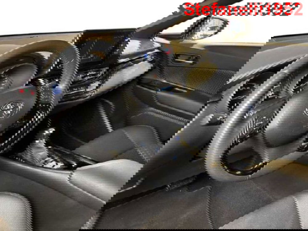 Toyota Toyota C-HR usata a Bologna (11)