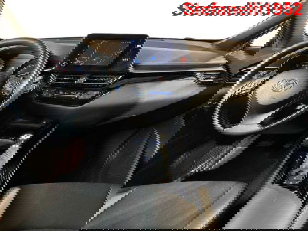 Toyota Toyota C-HR usata a Bologna (13)