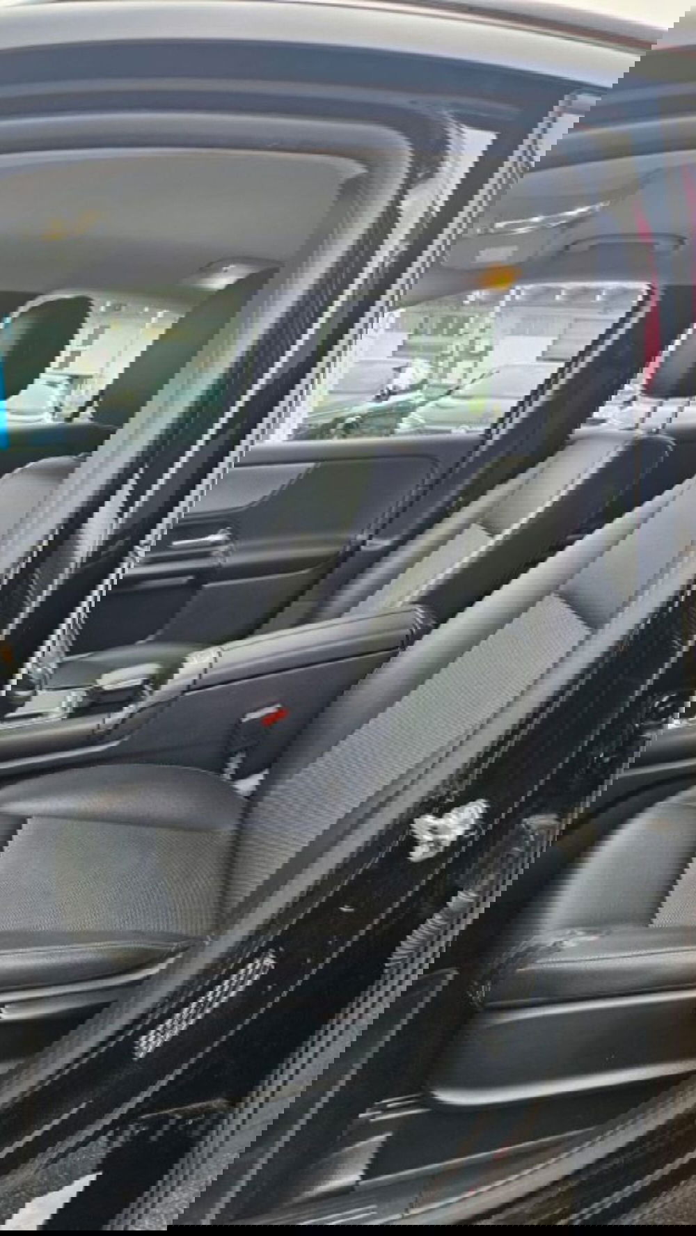 Mercedes-Benz GLA SUV usata a Lucca (13)