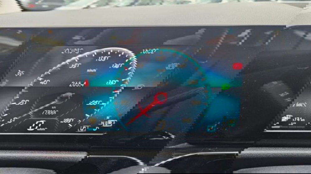 Mercedes-Benz GLA SUV usata a Lucca (8)