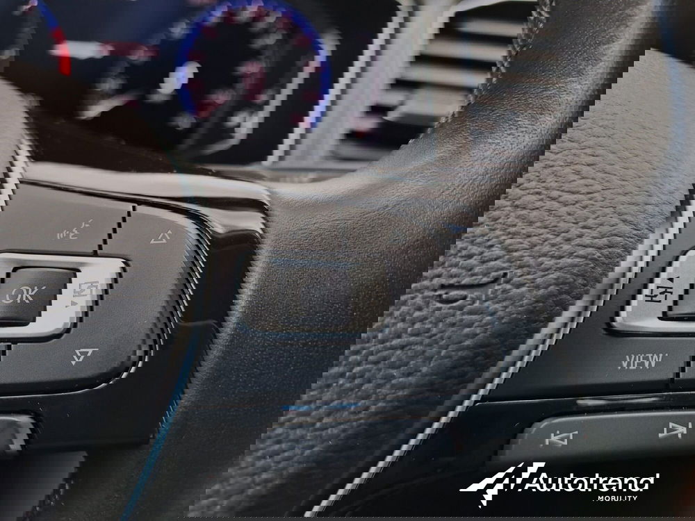 Volkswagen T-Roc usata a Bari (11)