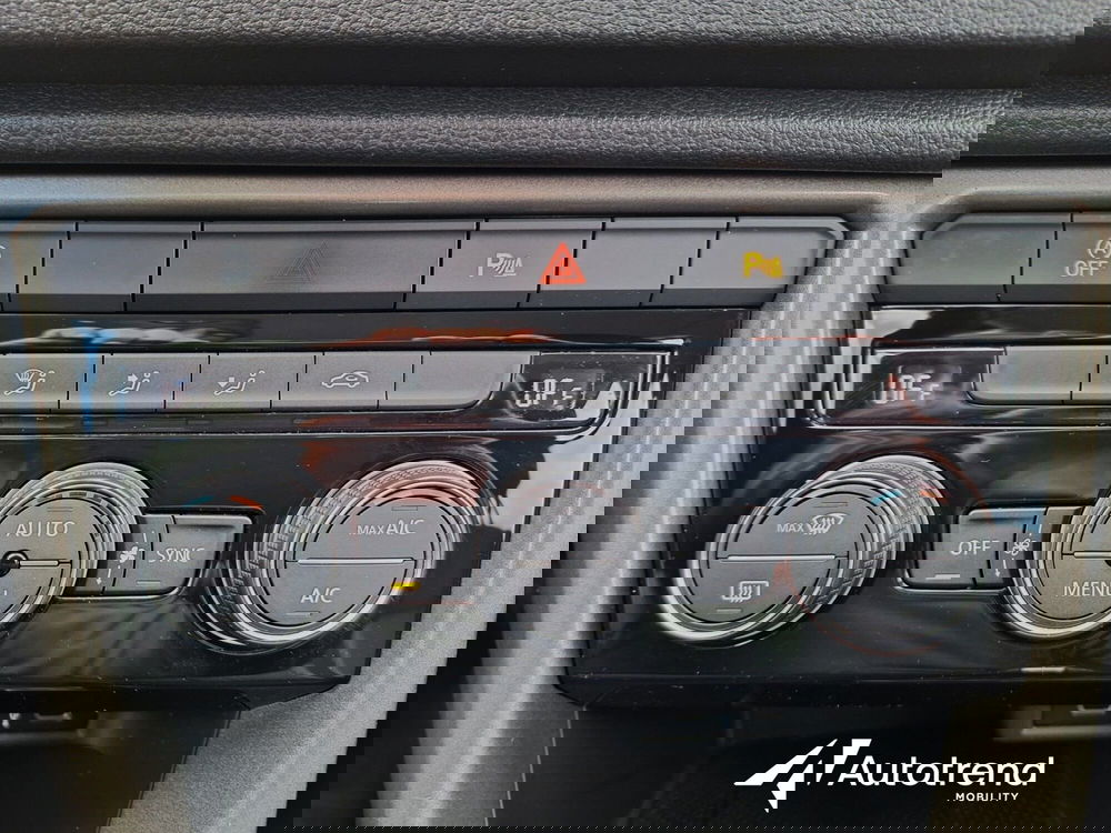 Volkswagen T-Roc usata a Bari (13)