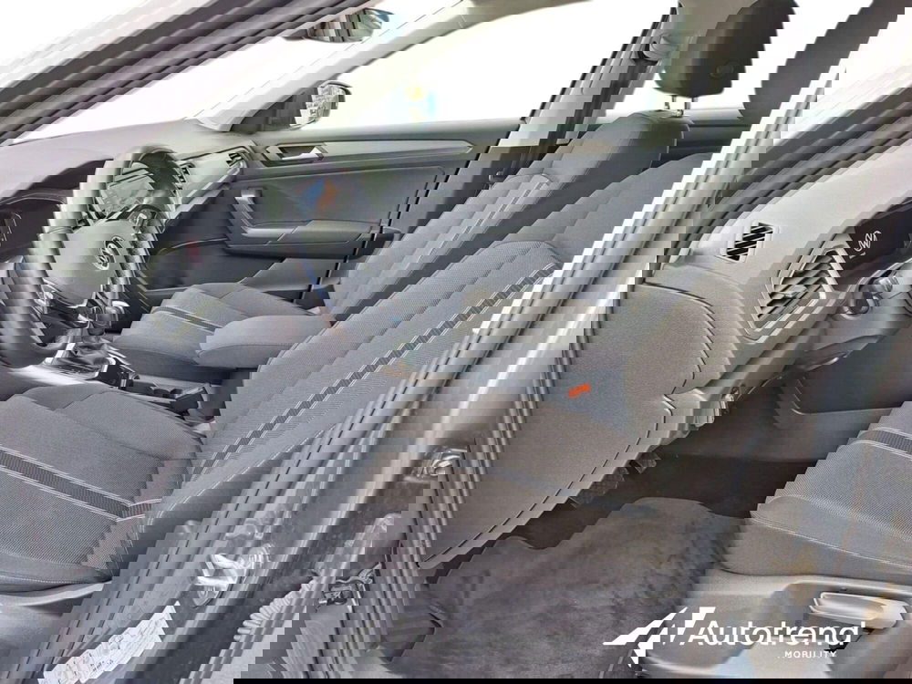 Volkswagen T-Roc usata a Bari (6)