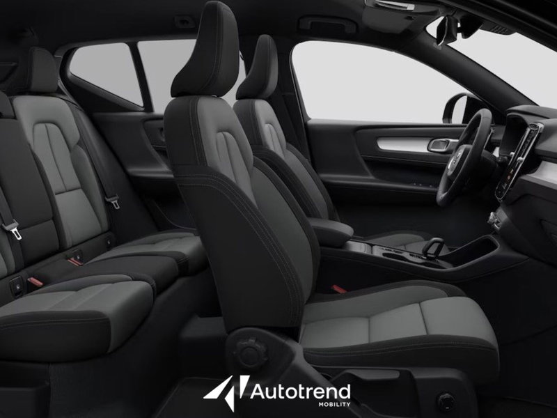 Volvo XC40 usata a Bari (12)