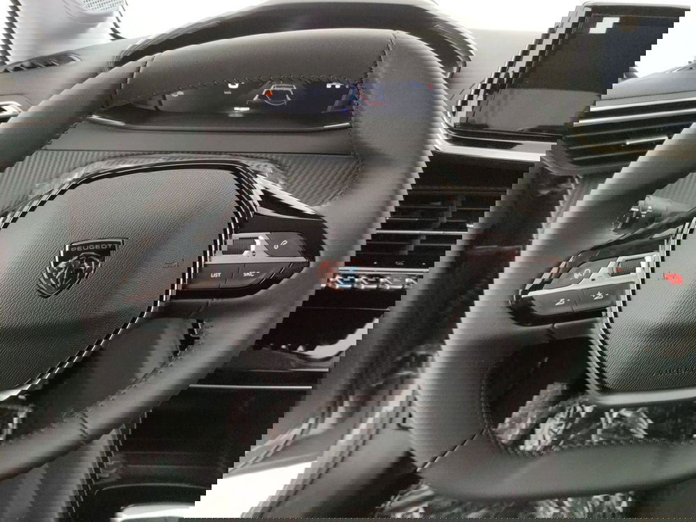 Peugeot 208 nuova a Caserta (20)