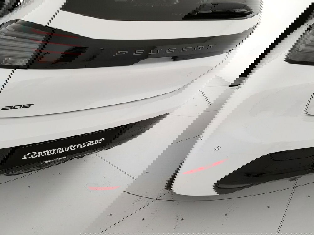 Peugeot 208 nuova a Caserta (9)