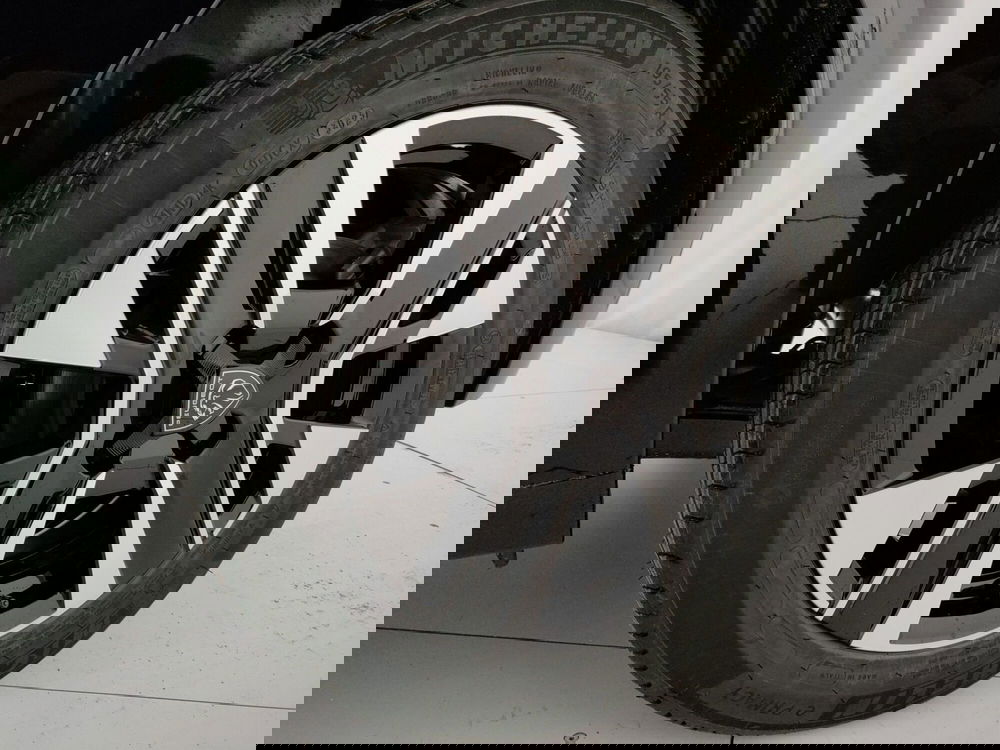 Peugeot 208 nuova a Caserta (12)