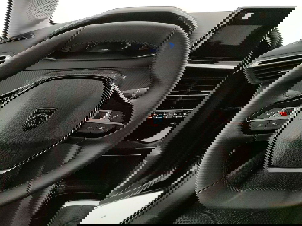 Peugeot 208 nuova a Caserta (17)