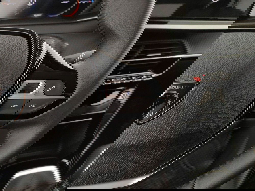 Peugeot 208 nuova a Caserta (19)