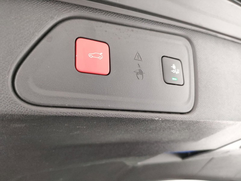 Peugeot 3008 usata a Caserta (11)