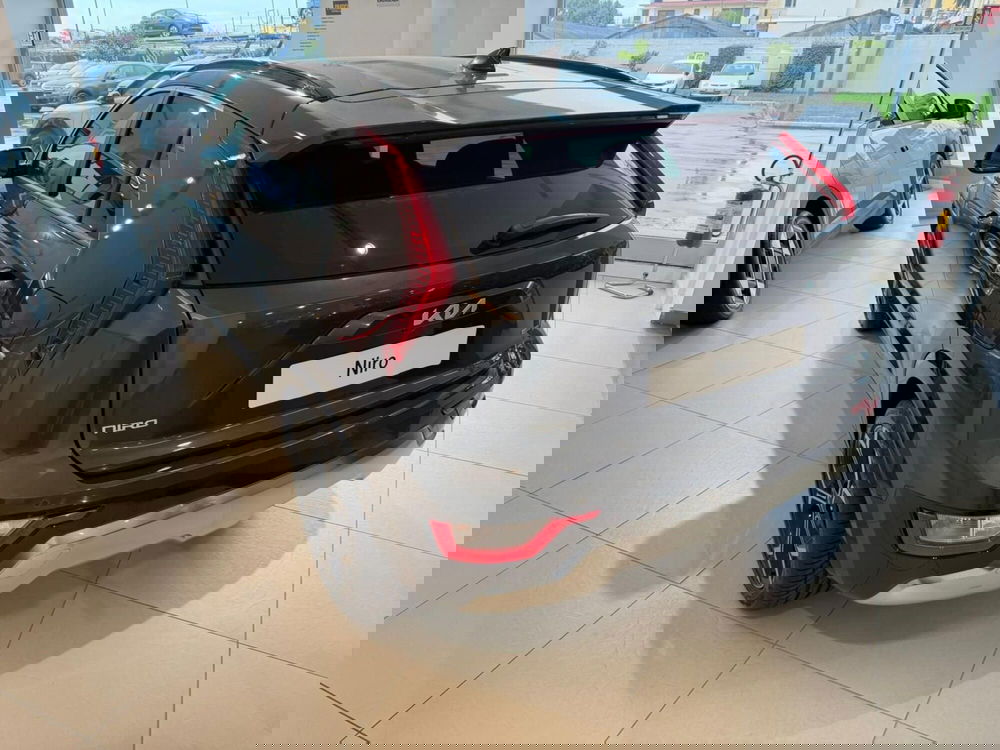 Kia Niro nuova a Napoli (4)