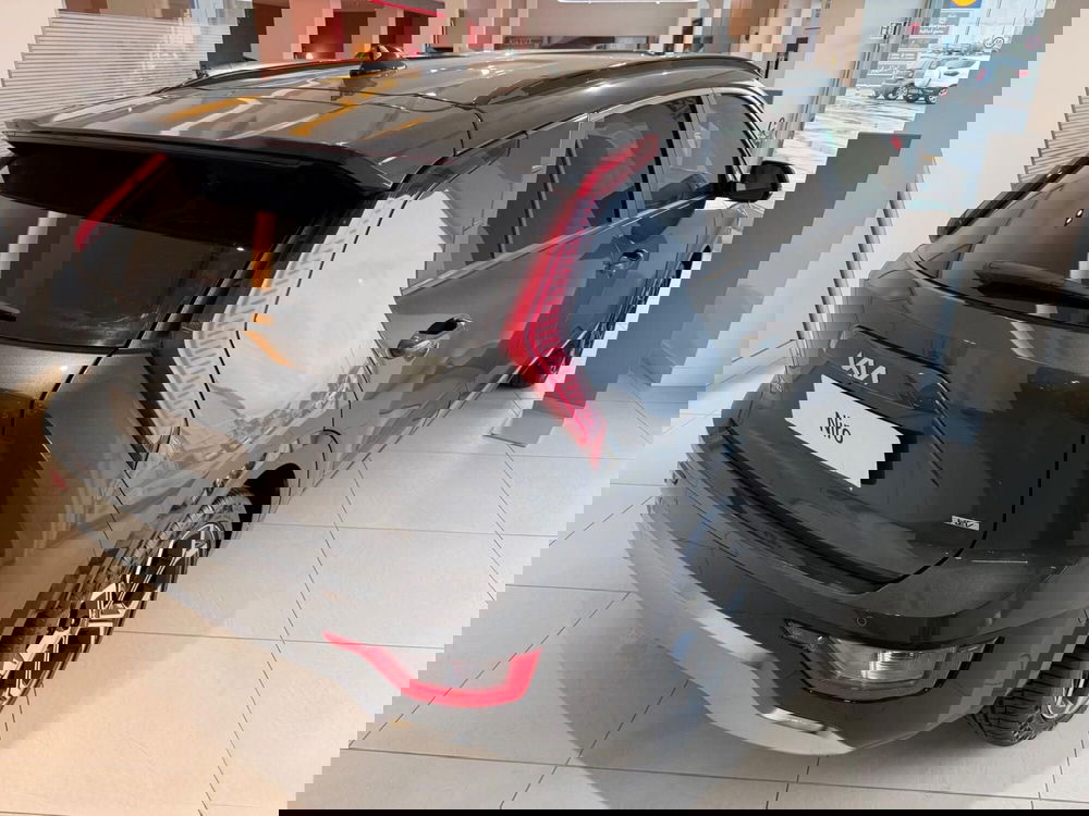 Kia Niro nuova a Napoli (5)