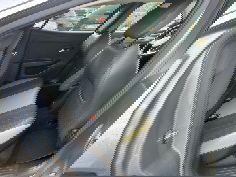 Opel Mokka usata a Milano (15)