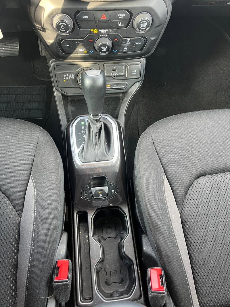 Jeep Renegade usata a Milano (17)