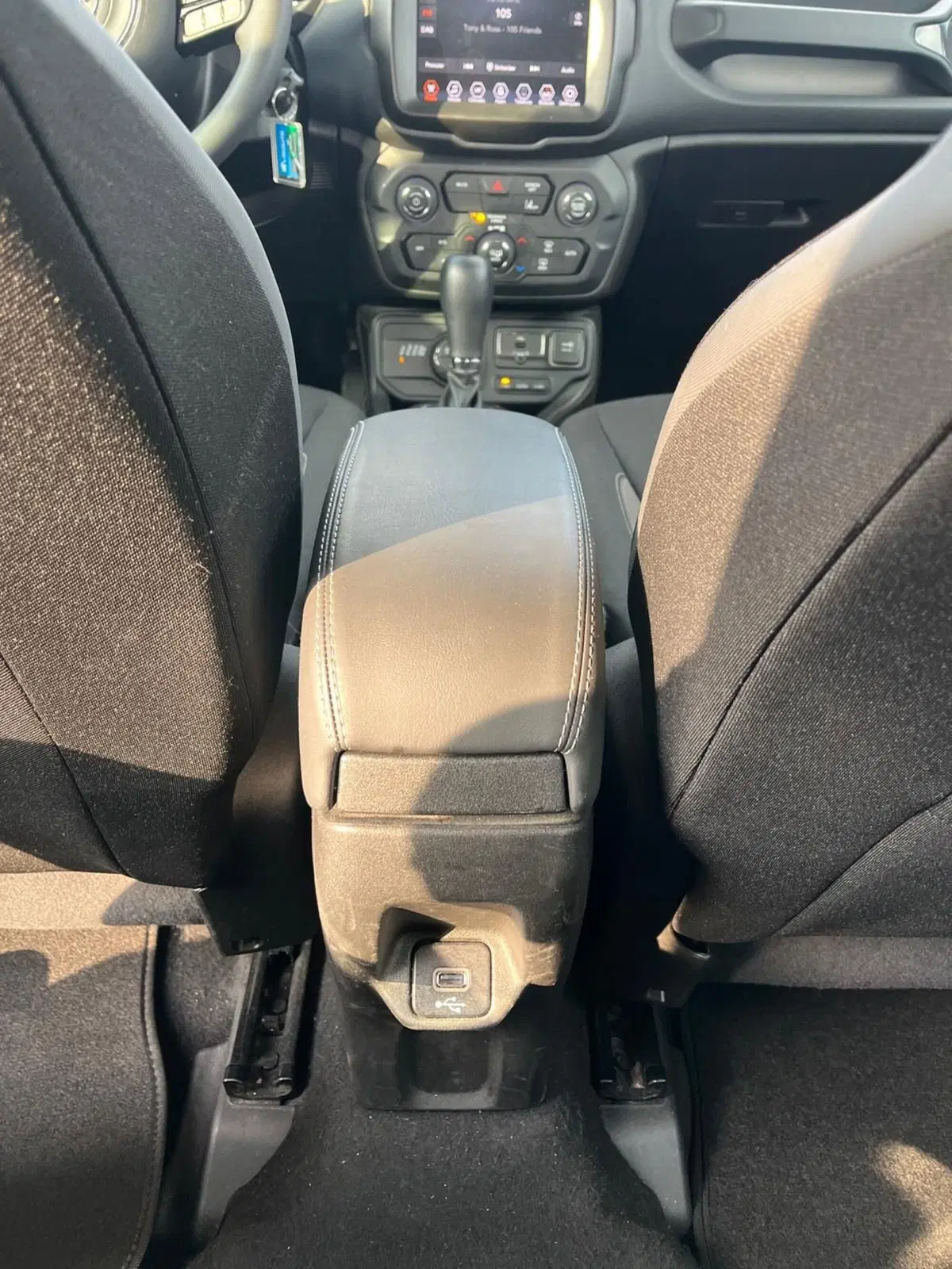 Jeep Renegade usata a Milano (19)