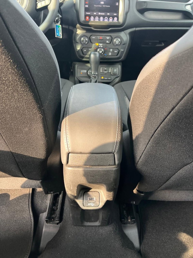 Jeep Renegade usata a Milano (19)