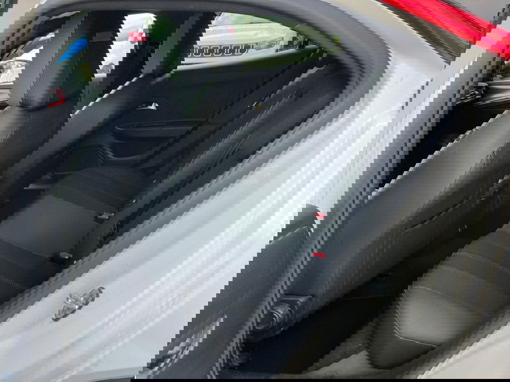 Opel Mokka usata a Milano (15)