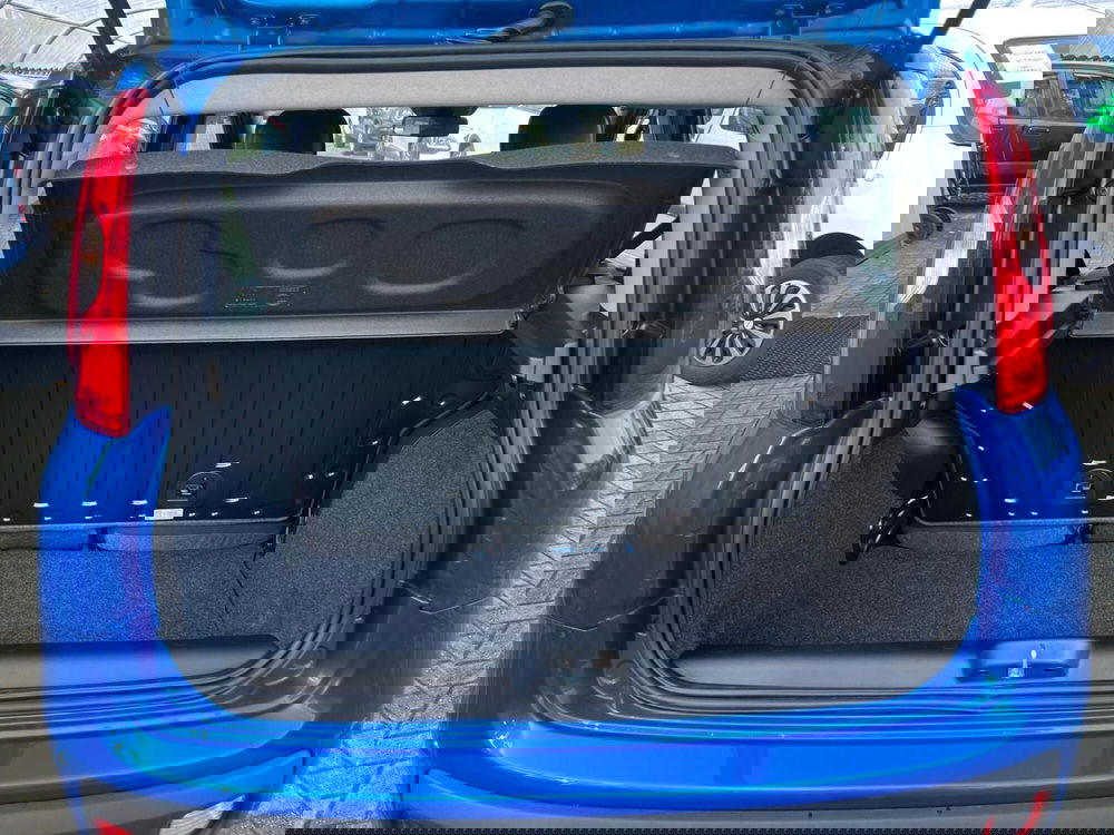 Fiat Panda Cross nuova a Milano (10)