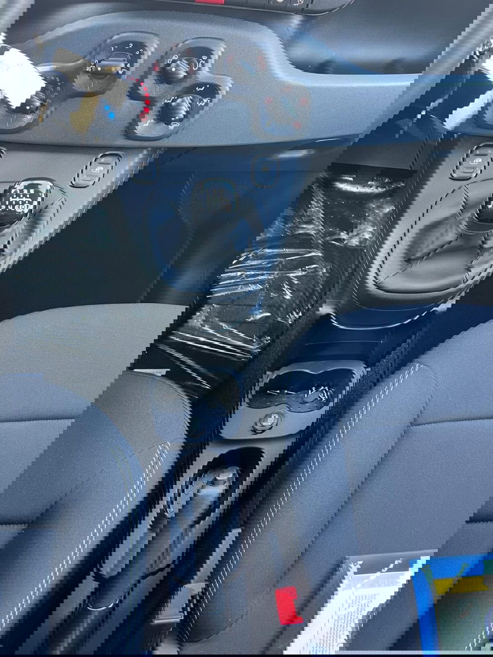 Fiat Panda Cross nuova a Milano (17)