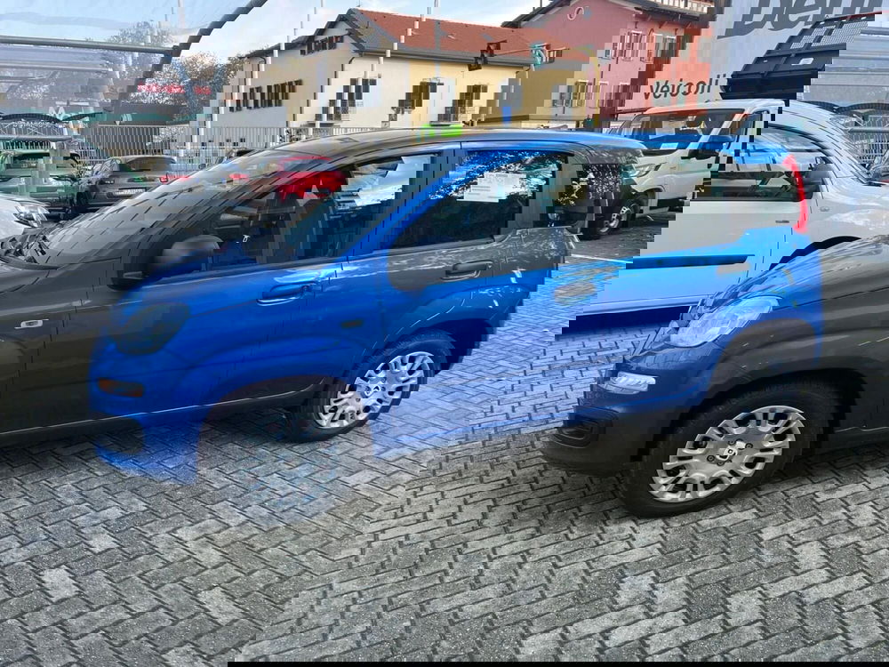 Fiat Panda Cross nuova a Milano (5)