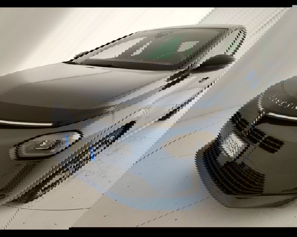 Lancia Ypsilon usata a Caserta (14)