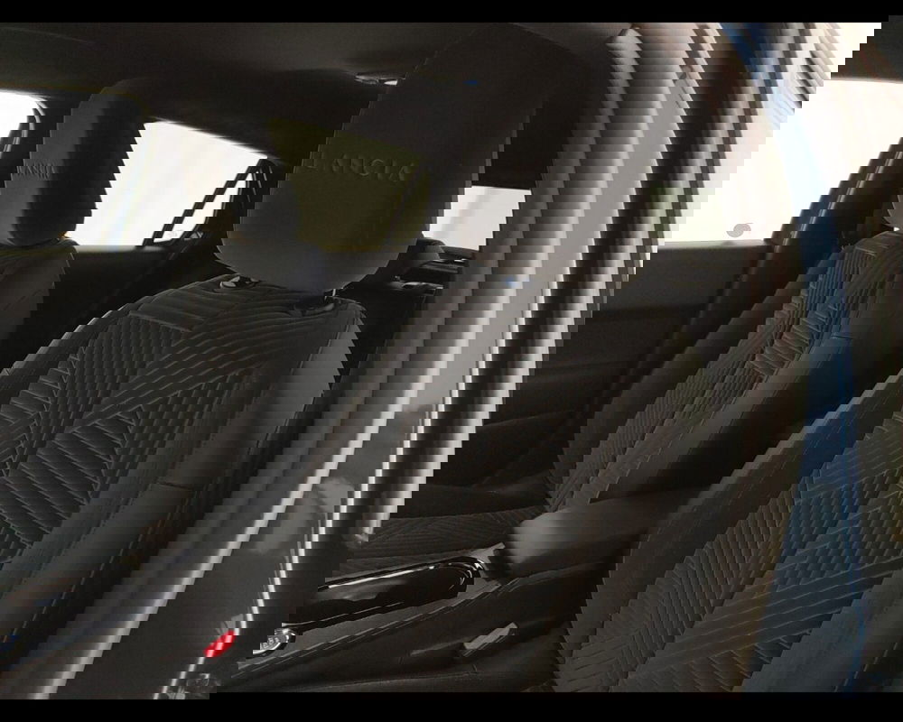 Lancia Ypsilon usata a Caserta (17)