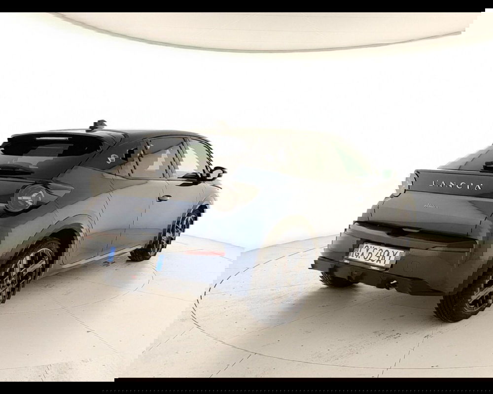 Lancia Ypsilon usata a Caserta (6)