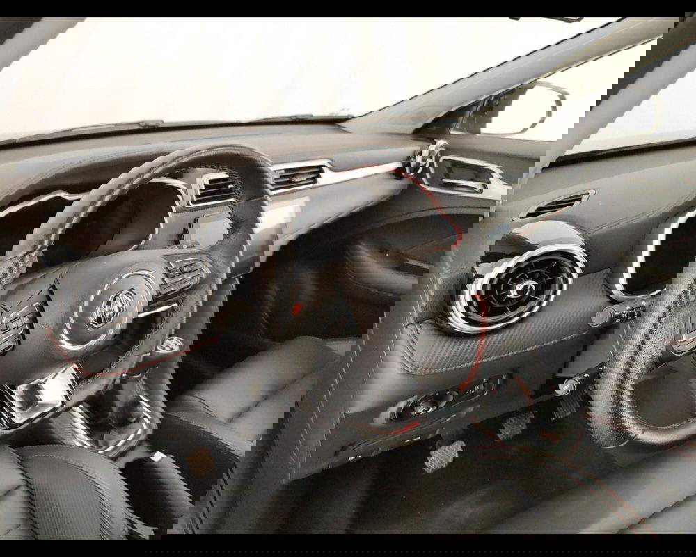 Mg ZS usata a Caserta (18)