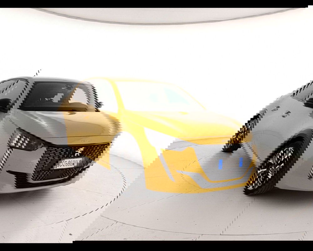 Peugeot 208 usata a Caserta