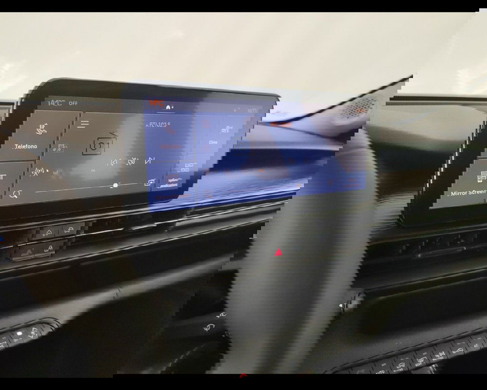 Jeep Avenger usata a Caserta (15)