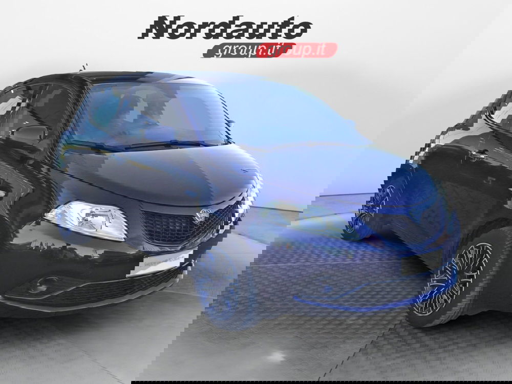 Lancia Ypsilon usata a Treviso (3)