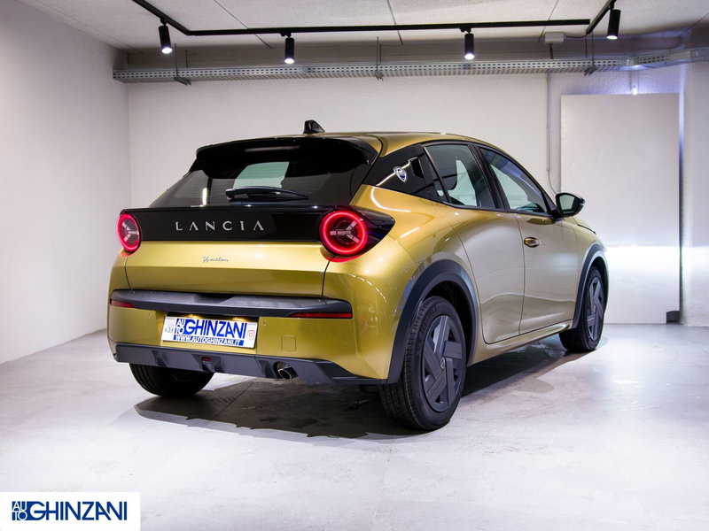Lancia Ypsilon usata a Bergamo (7)