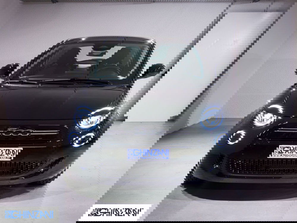 Fiat 500 nuova a Bergamo (4)