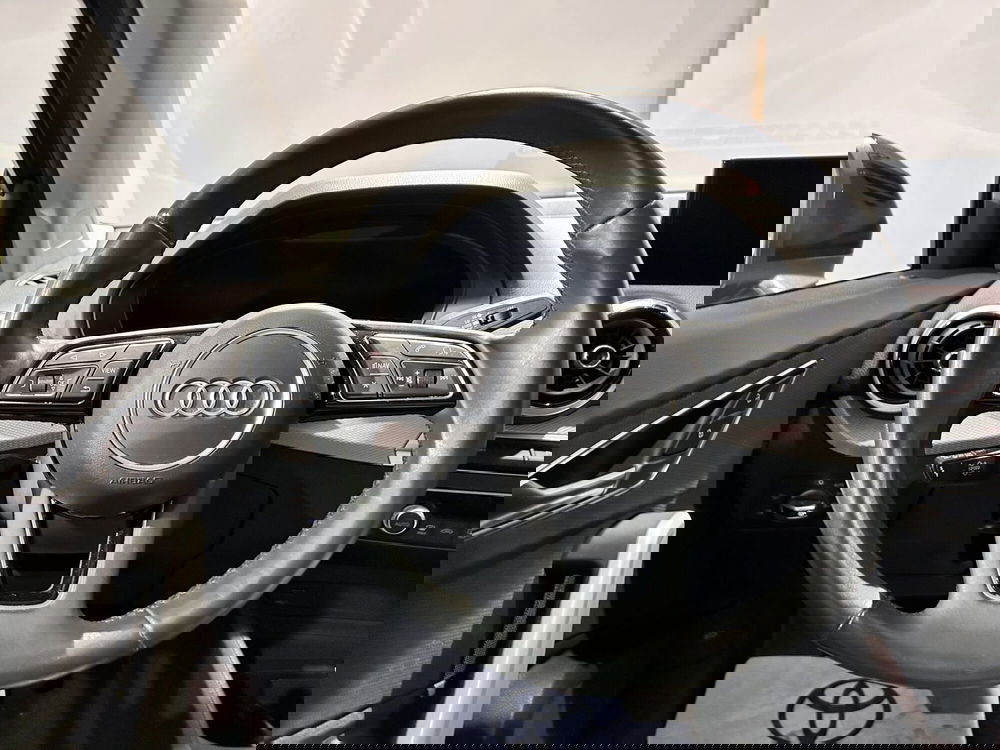 Audi Q2 usata a Milano (10)