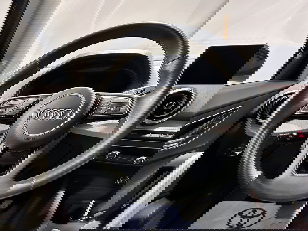 Audi Q2 usata a Milano (8)