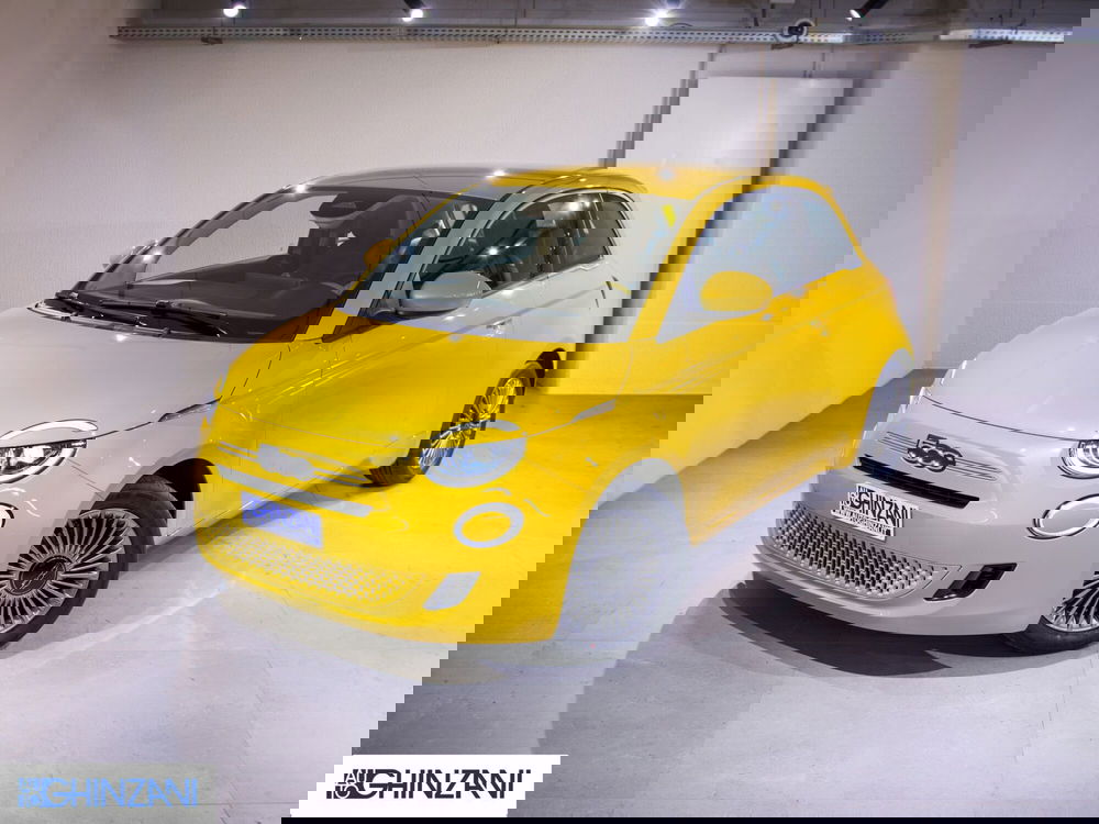 Fiat 500 nuova a Bergamo (3)