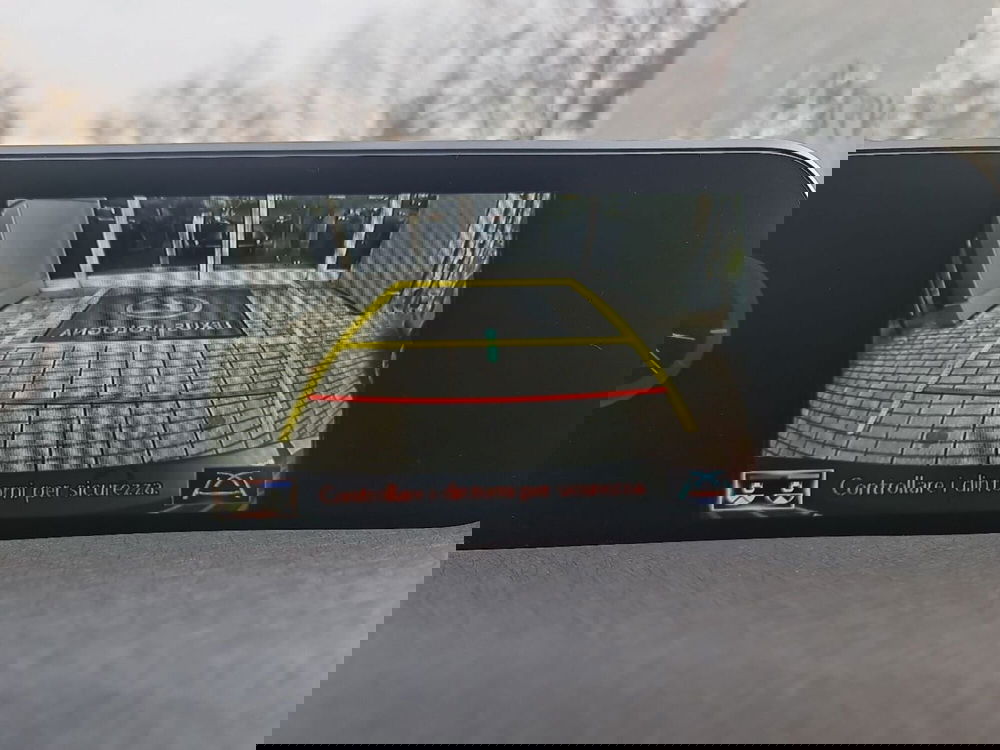 Lexus UX usata a Bologna (16)