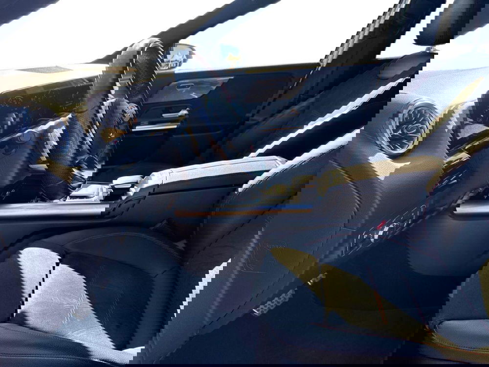 Mercedes-Benz GLA SUV usata a Bari (10)