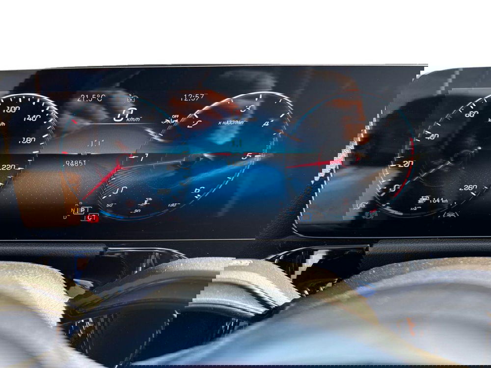 Mercedes-Benz GLA SUV usata a Bari (13)