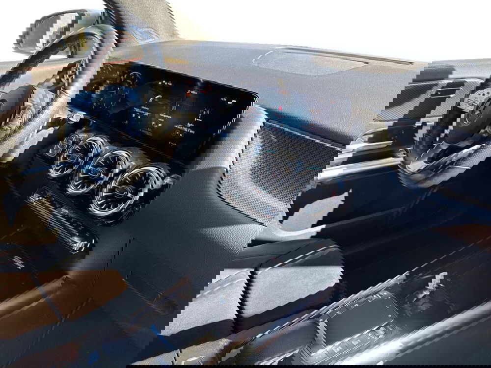 Mercedes-Benz GLA SUV usata a Bari (15)