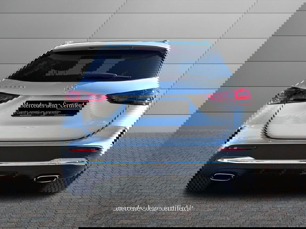 Mercedes-Benz GLA SUV usata a Bari (4)